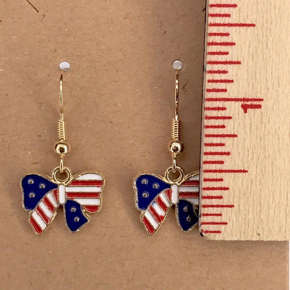 Patriotic Bow Earrings - Picture 2 of 2